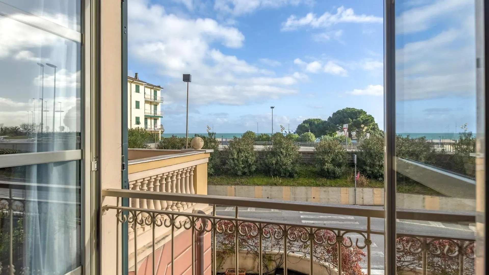 Residenza Al Porto Aparthotel Spotorno